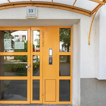 Osiedle Piastowskie By Renters Apartment
